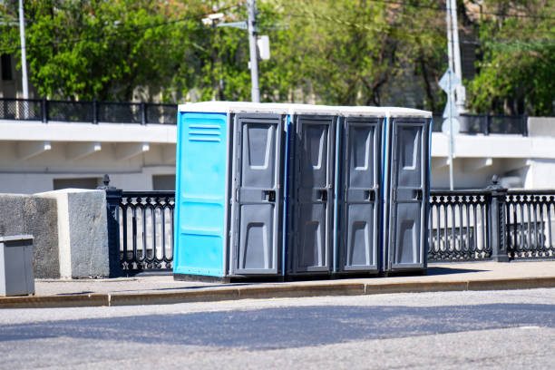 Best Porta potty delivery and setup  in Clarksville, IN